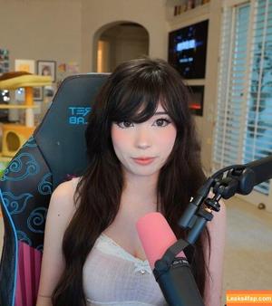 Emiru photo #0044