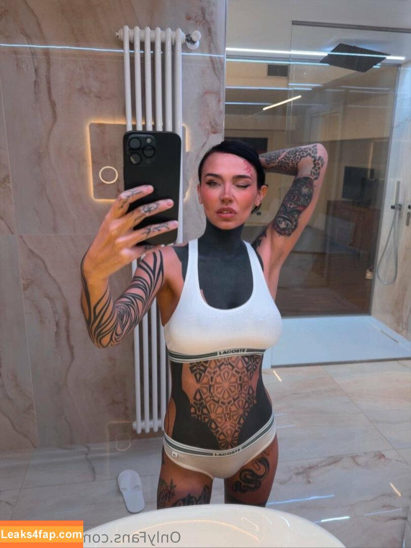 Fishball Suicide / felisjapiana / fishball_sg / fishballsg leaked photo photo #0007