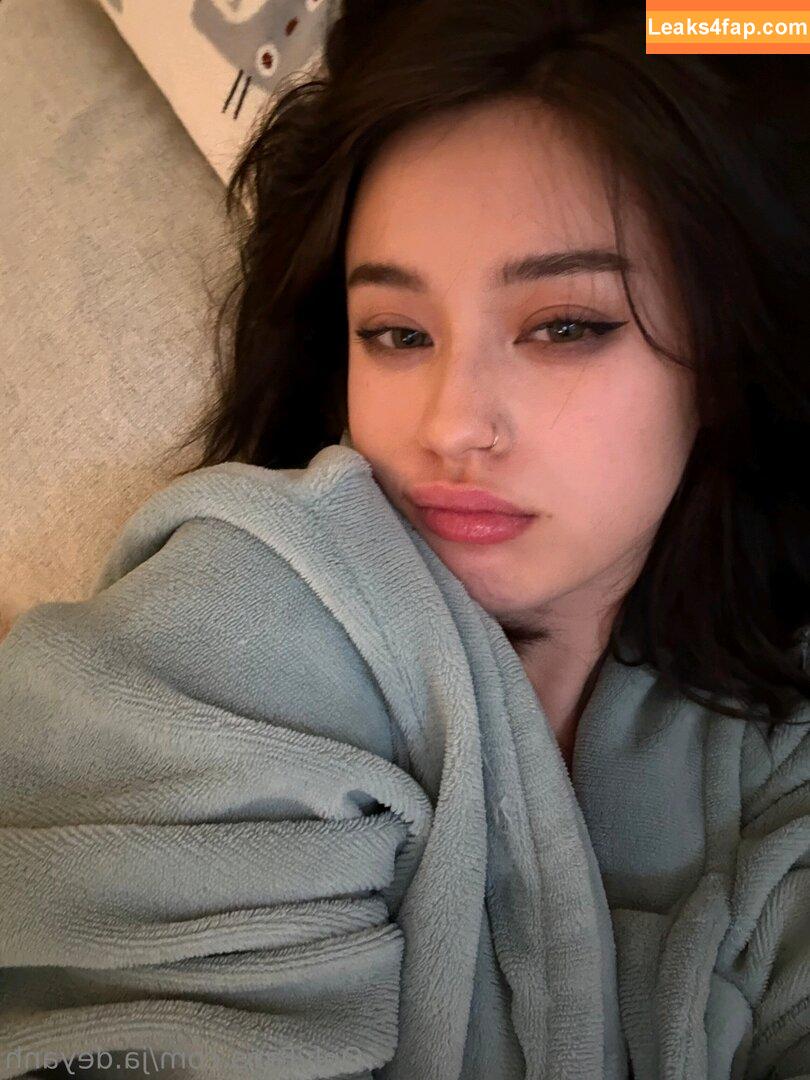 JadeyAnh / ja.dey / vylerria leaked photo photo #0026