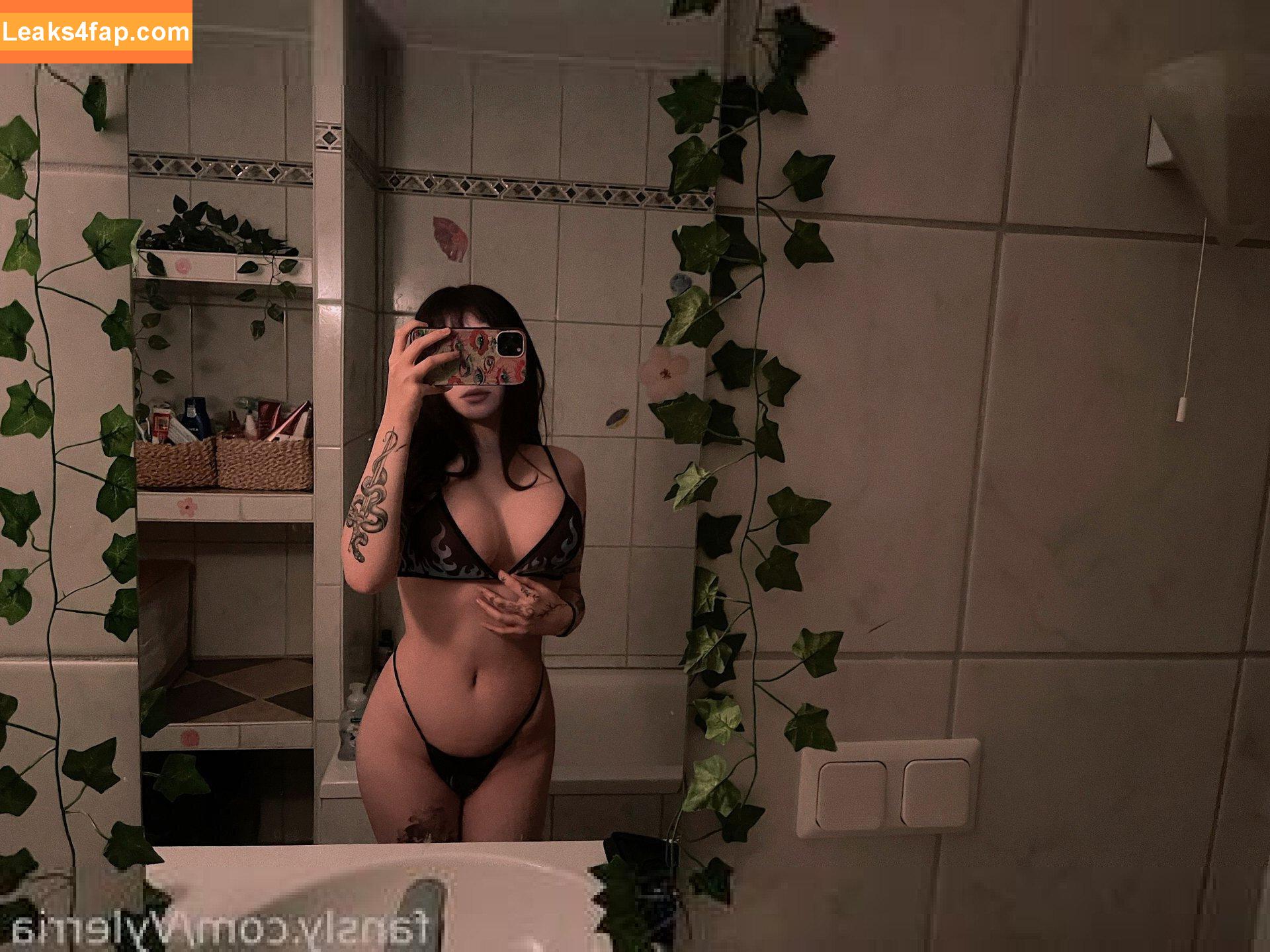 JadeyAnh / ja.dey / vylerria leaked photo photo #0036