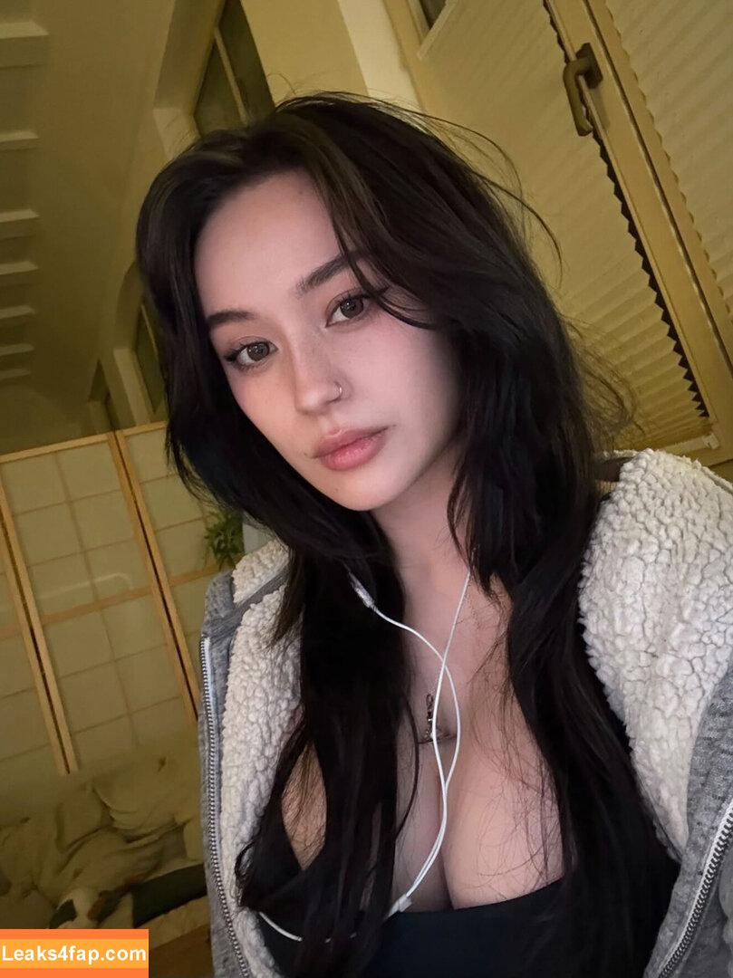 JadeyAnh / ja.dey / vylerria leaked photo photo #0056