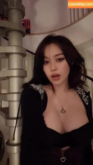 JadeyAnh photo #0007