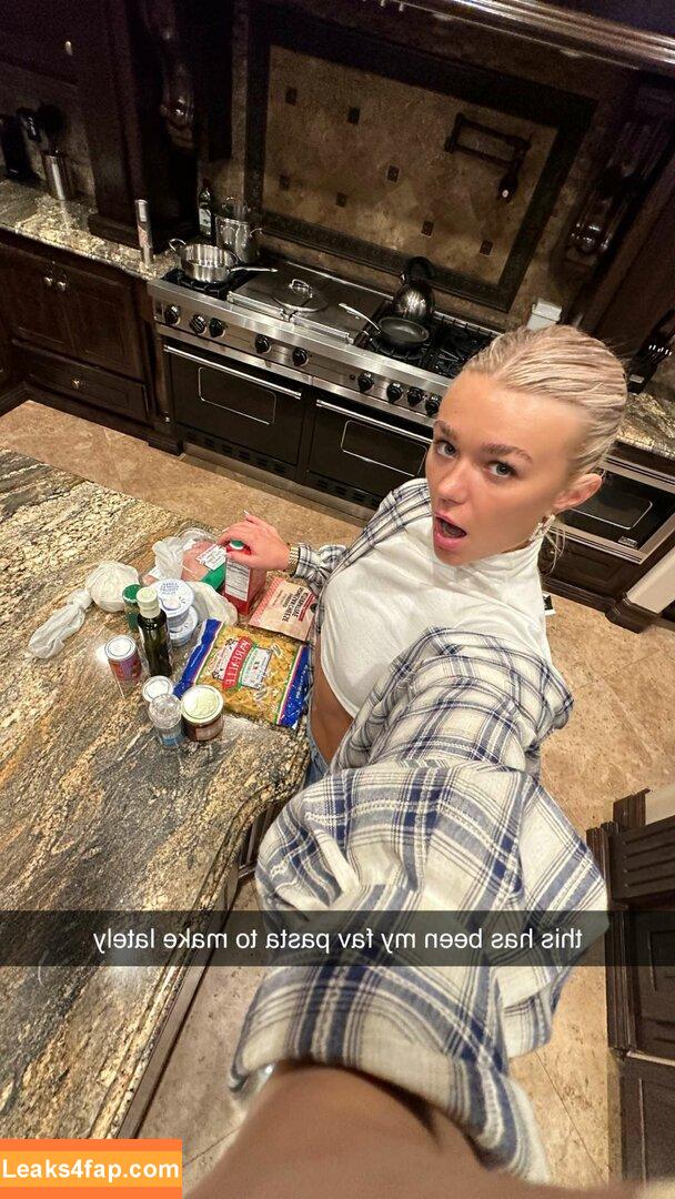 Katie Sigmond / katiesigmondd leaked photo photo #0314