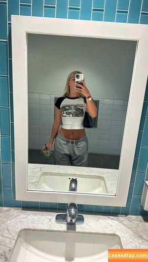 Katie Sigmond photo #0094