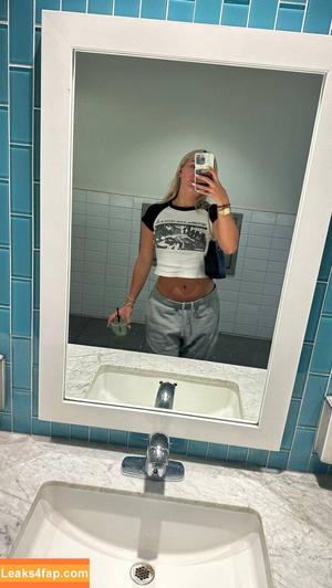 Katie Sigmond photo #0095