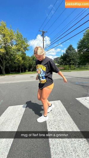 Katie Sigmond photo #0121