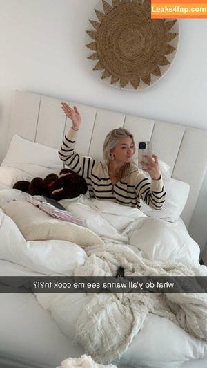 Katie Sigmond photo #0184