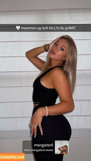 Katie Sigmond photo #0276