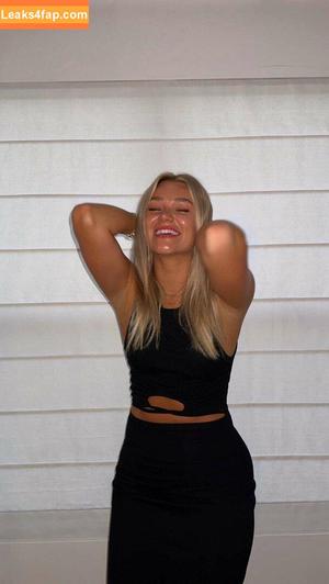 Katie Sigmond photo #0288