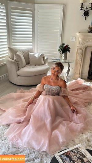 Katie Sigmond photo #0440