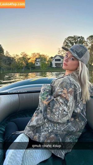 Katie Sigmond photo #0455