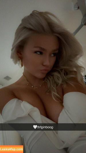 Katie Sigmond photo #0517