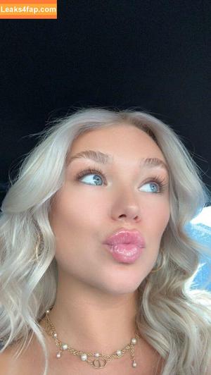 Katie Sigmond photo #0521