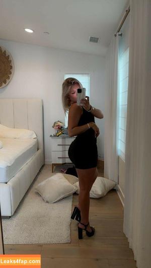 Katie Sigmond photo #0523