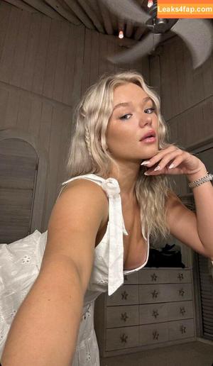 Katie Sigmond photo #0609