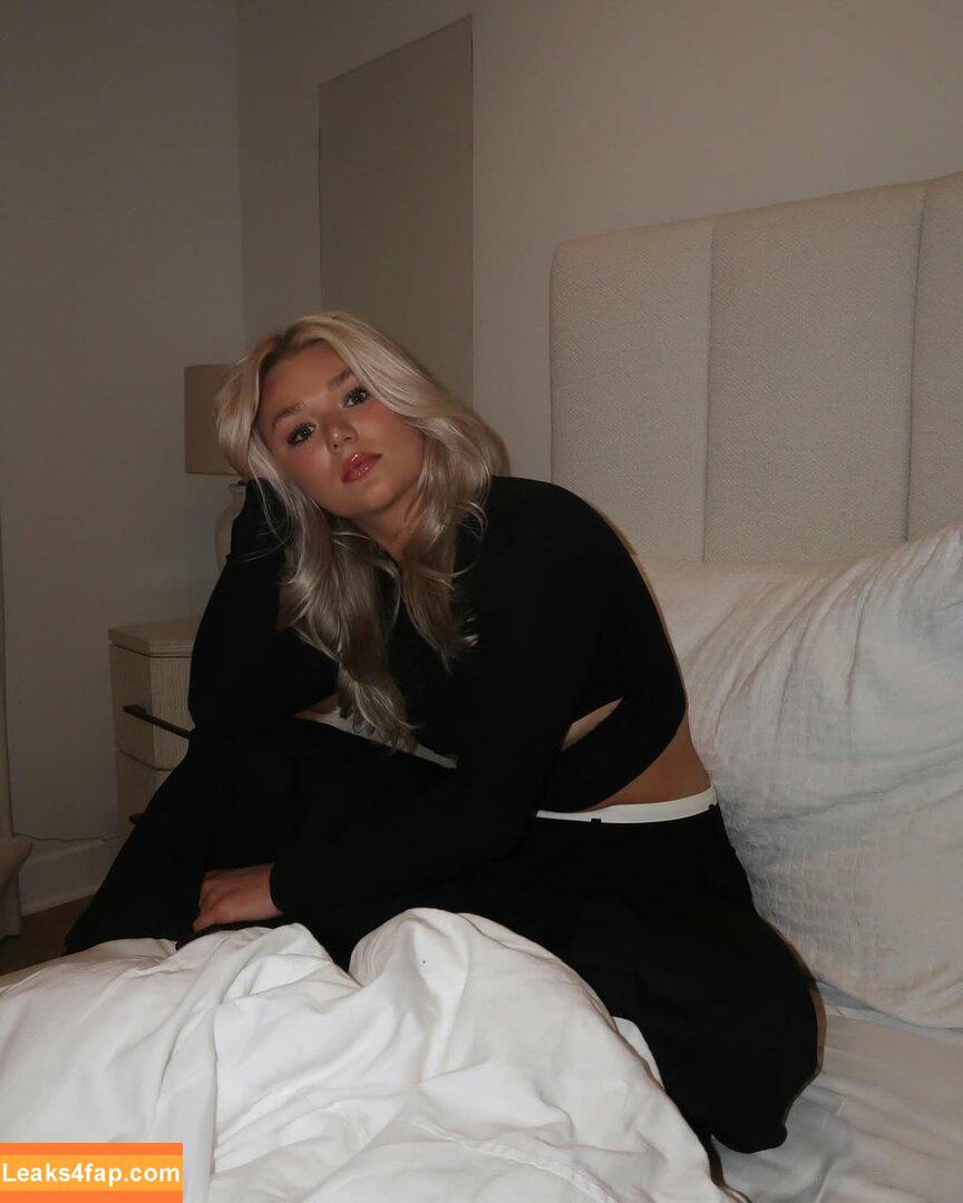 Katie Sigmond / katiesigmondd leaked photo photo #1185