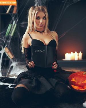 Killer Katrin photo #1012