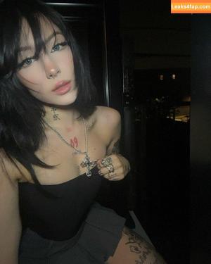 kittynobi photo #0004