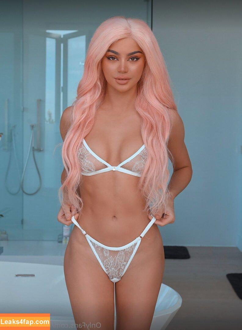 kristenhancher /  leaked photo photo #0033