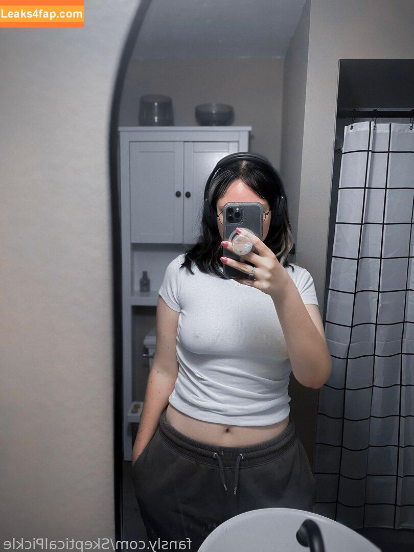 SkepticalPickle ASMR / skepticalpickle leaked photo photo #0006