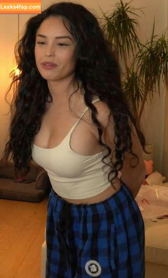 Valkyrae /  leaked photo photo #0024
