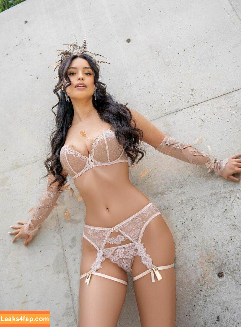 Valkyrae /  leaked photo photo #0107