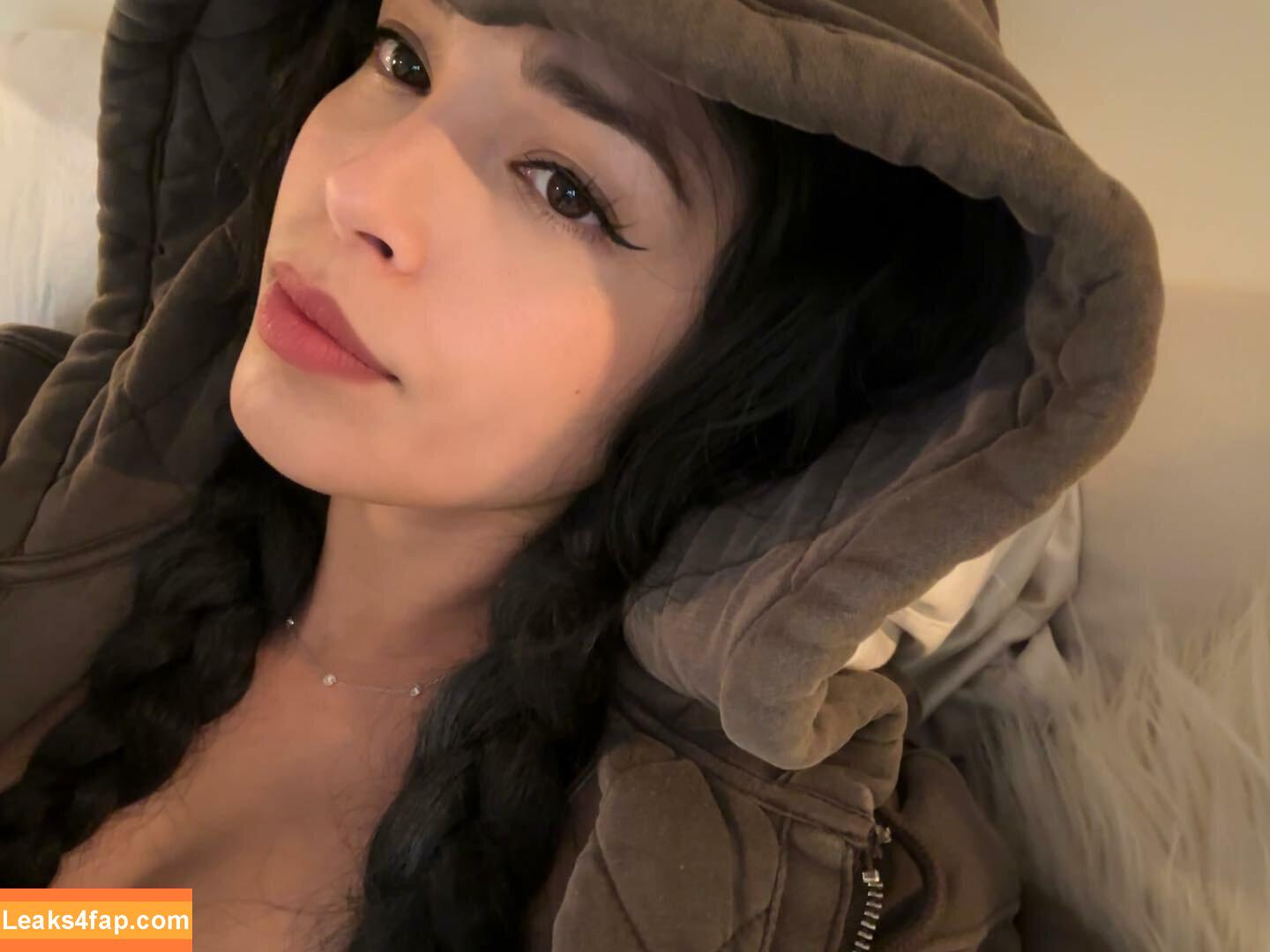 Valkyrae /  leaked photo photo #0112