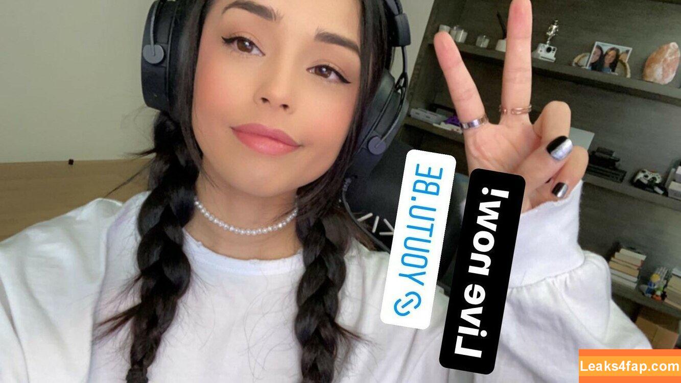 Valkyrae /  leaked photo photo #0741