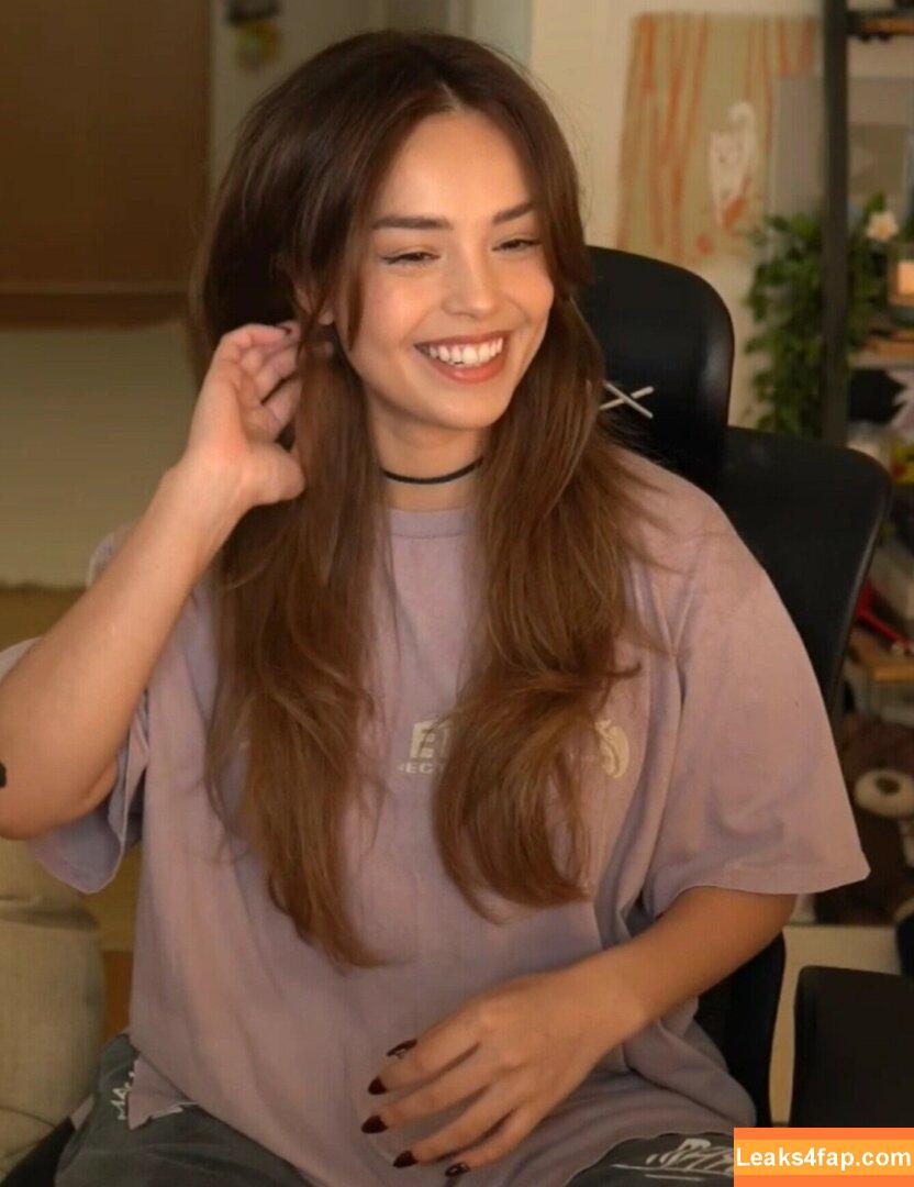 Valkyrae /  leaked photo photo #0971