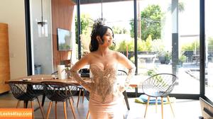 Valkyrae photo #0104