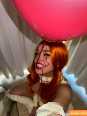 Valkyrae photo #0194