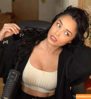 Valkyrae photo #0707