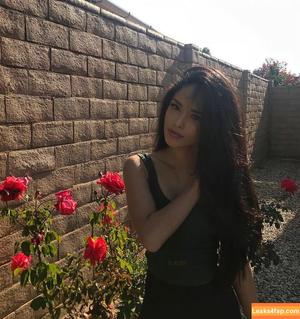 Valkyrae photo #0955