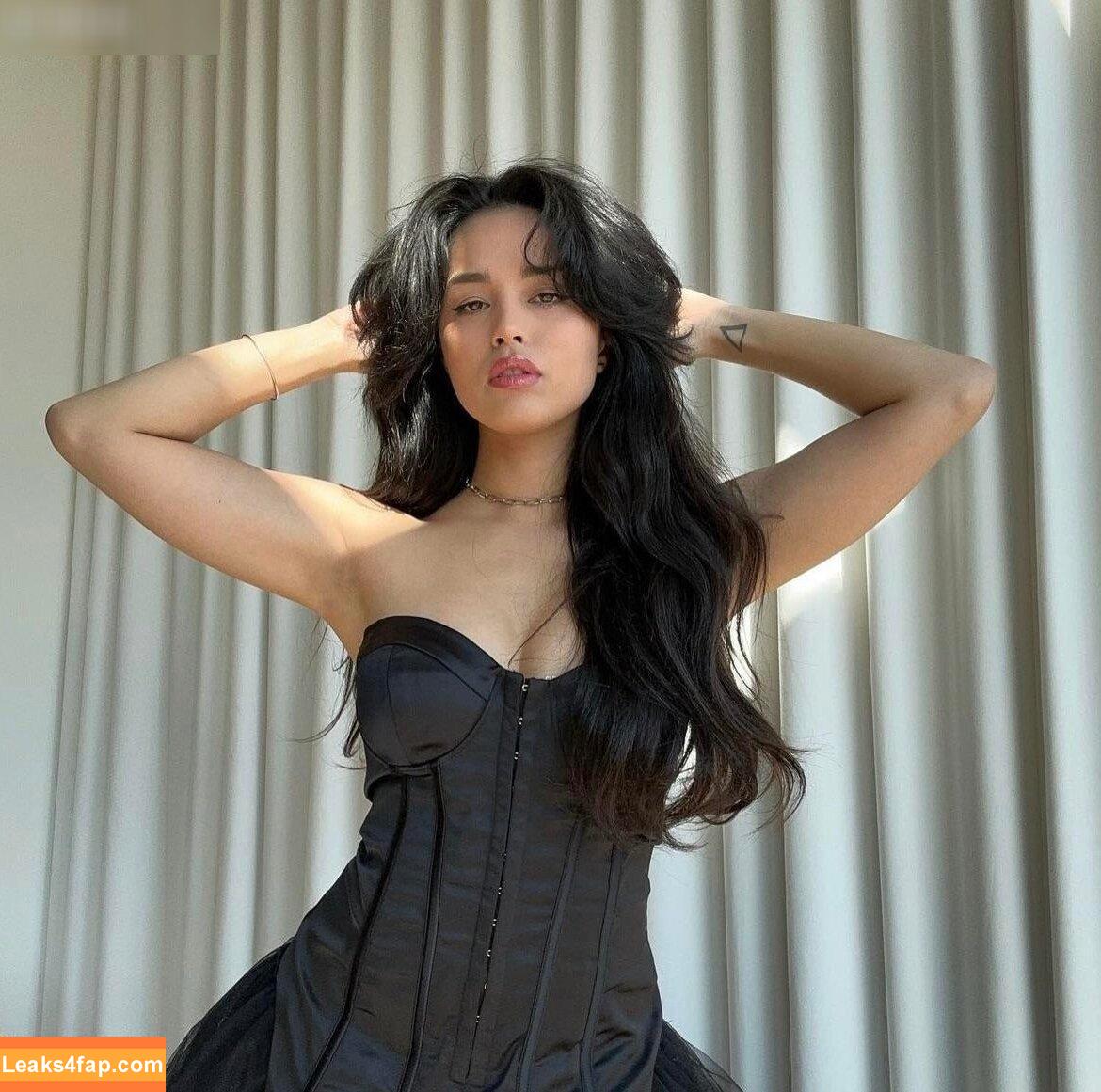 Valkyrae /  leaked photo photo #1000