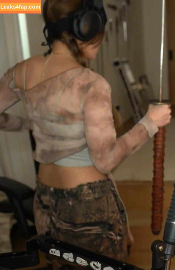 Valkyrae /  leaked photo photo #1011