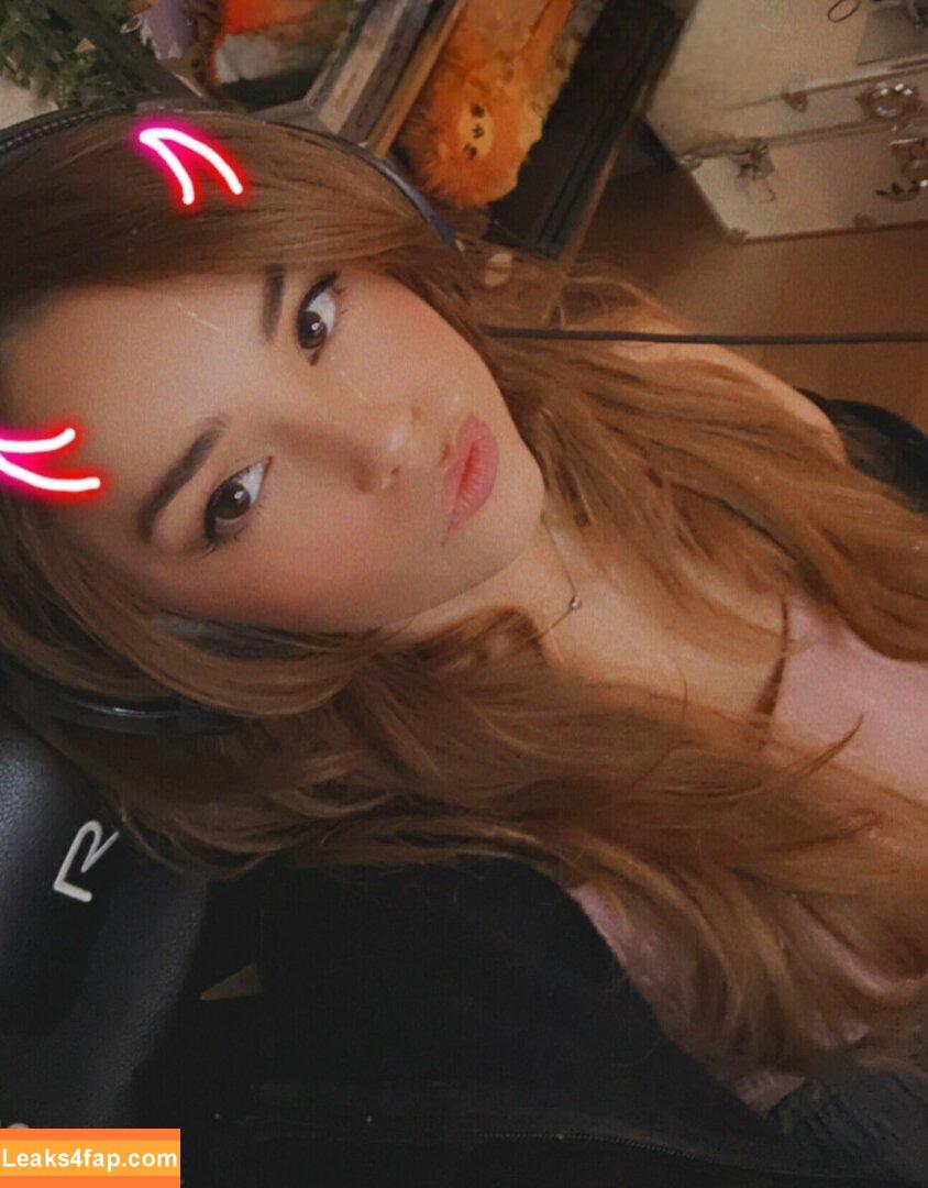 Valkyrae /  leaked photo photo #1032