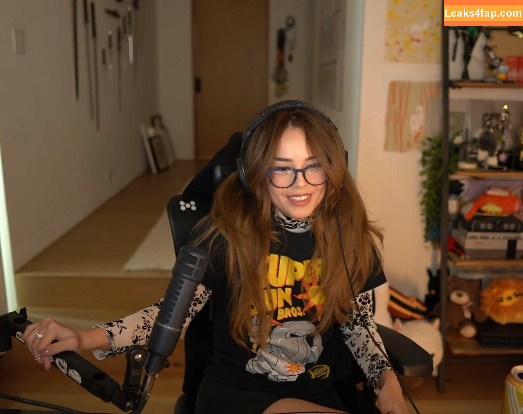 Valkyrae /  leaked photo photo #1040