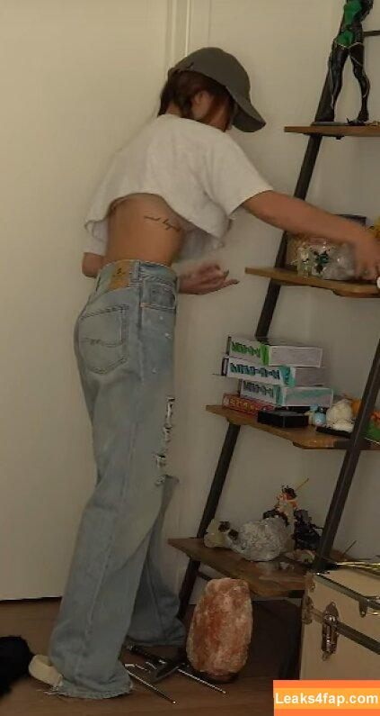 Valkyrae /  leaked photo photo #1180