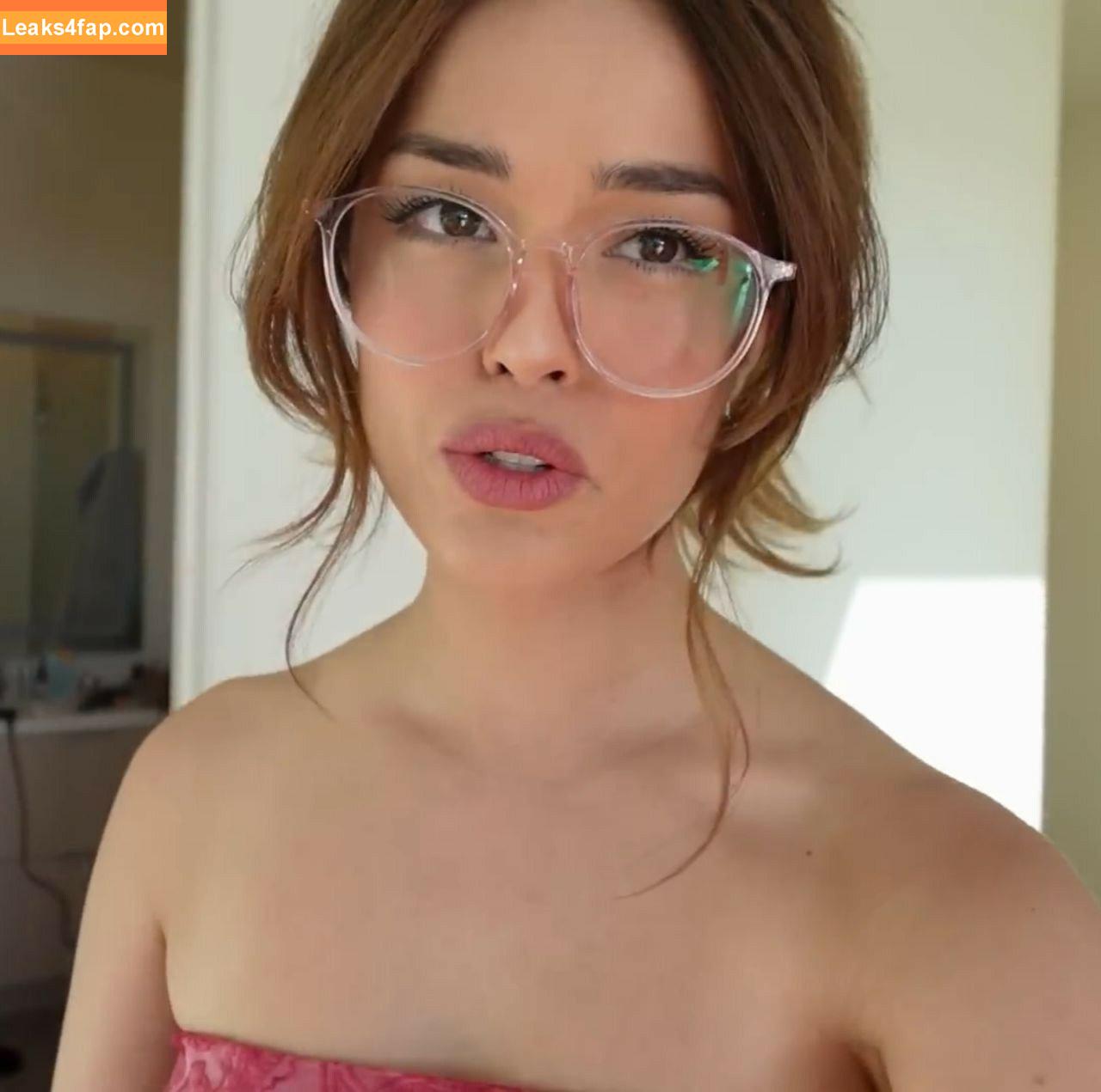 Valkyrae /  leaked photo photo #1316