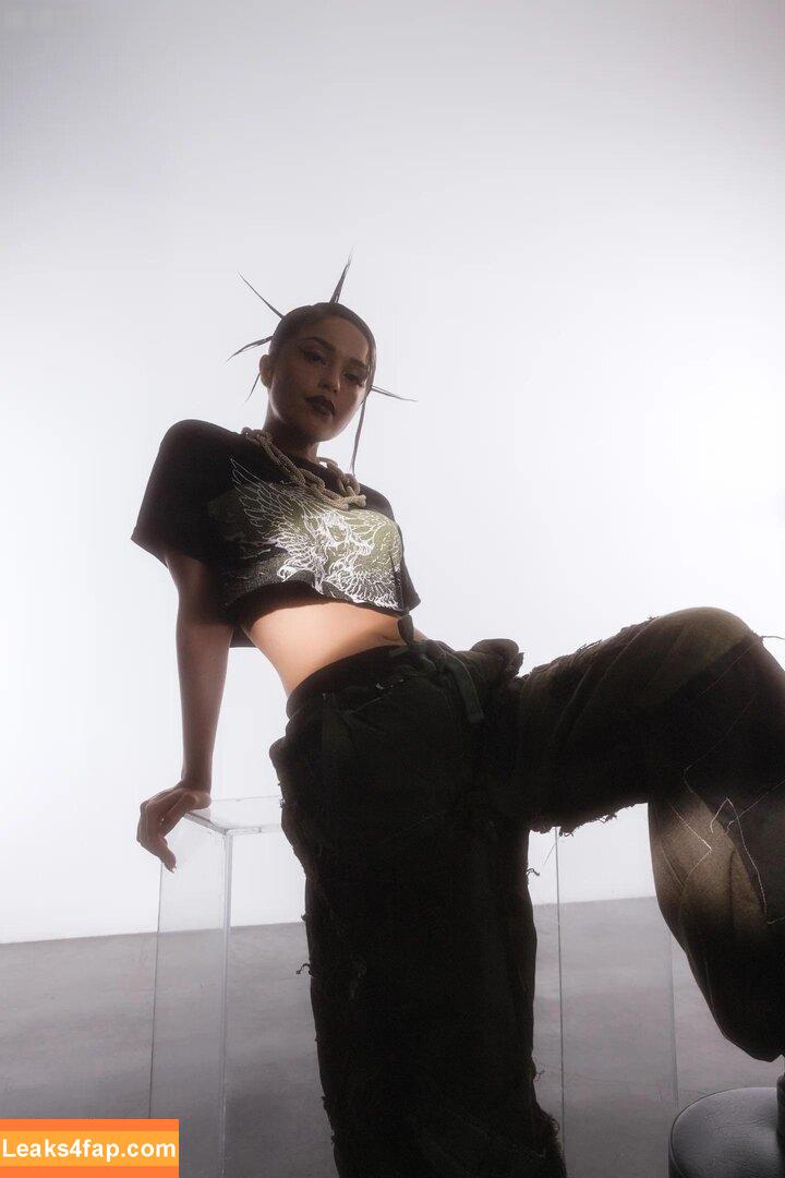 Valkyrae /  leaked photo photo #1406