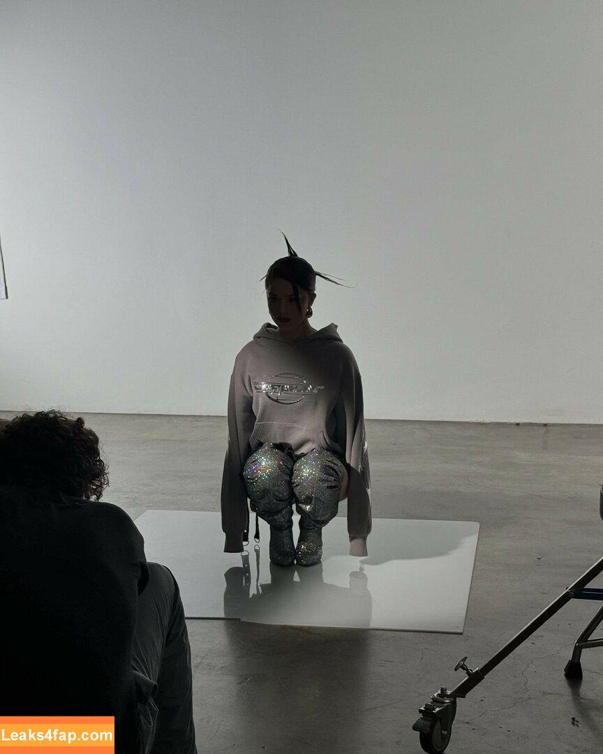 Valkyrae /  leaked photo photo #1431