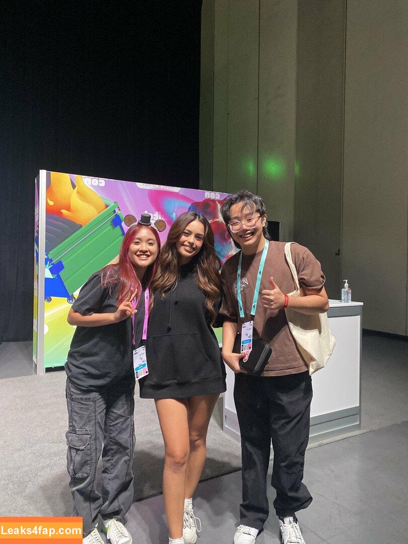 Valkyrae /  слитое фото фото #1466