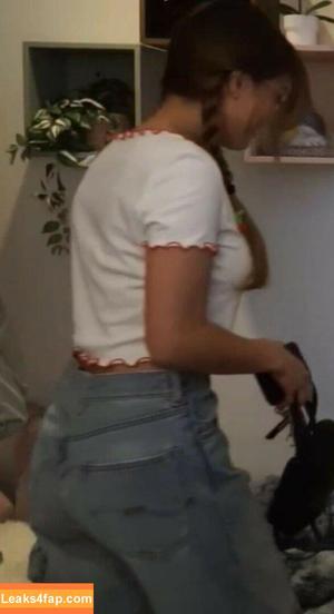 Valkyrae photo #1080