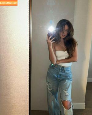 Valkyrae photo #1100