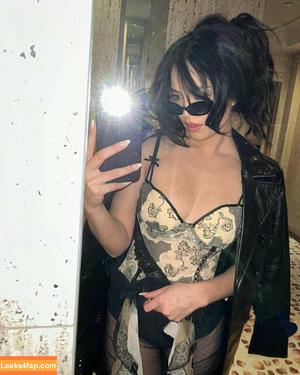 Valkyrae photo #1103