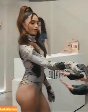 Valkyrae photo #1131