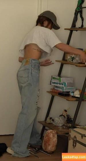 Valkyrae photo #1180