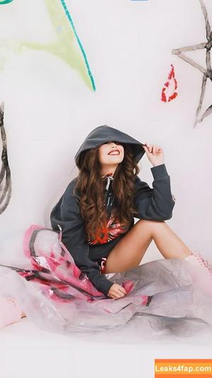 Valkyrae photo #1982