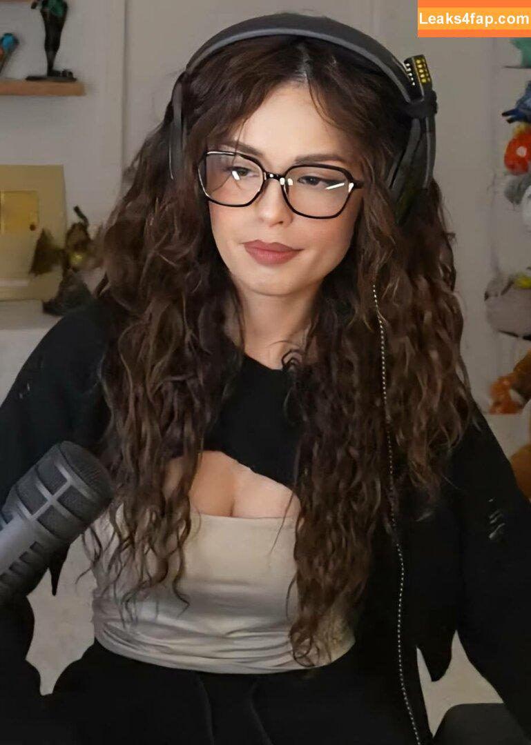 Valkyrae /  leaked photo photo #2034