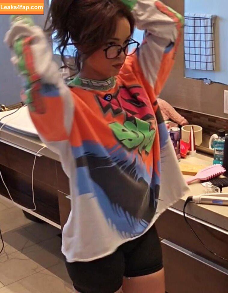 Valkyrae /  leaked photo photo #2080
